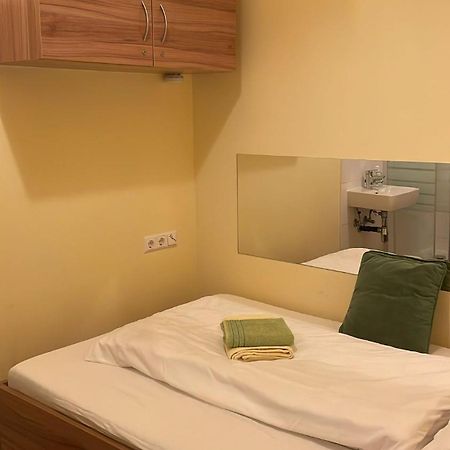 Elisabeth Hostel Вена Экстерьер фото
