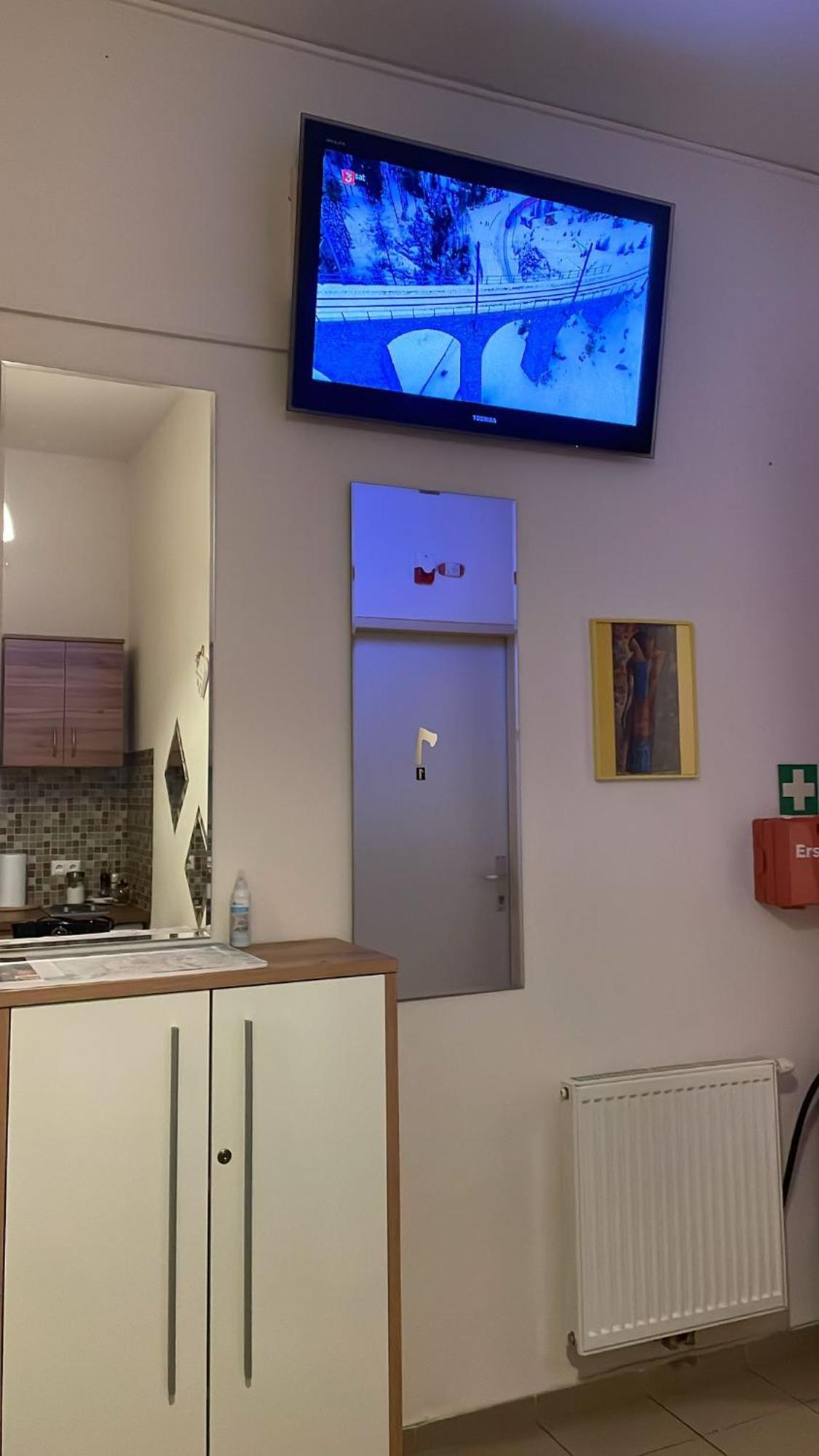 Elisabeth Hostel Вена Экстерьер фото